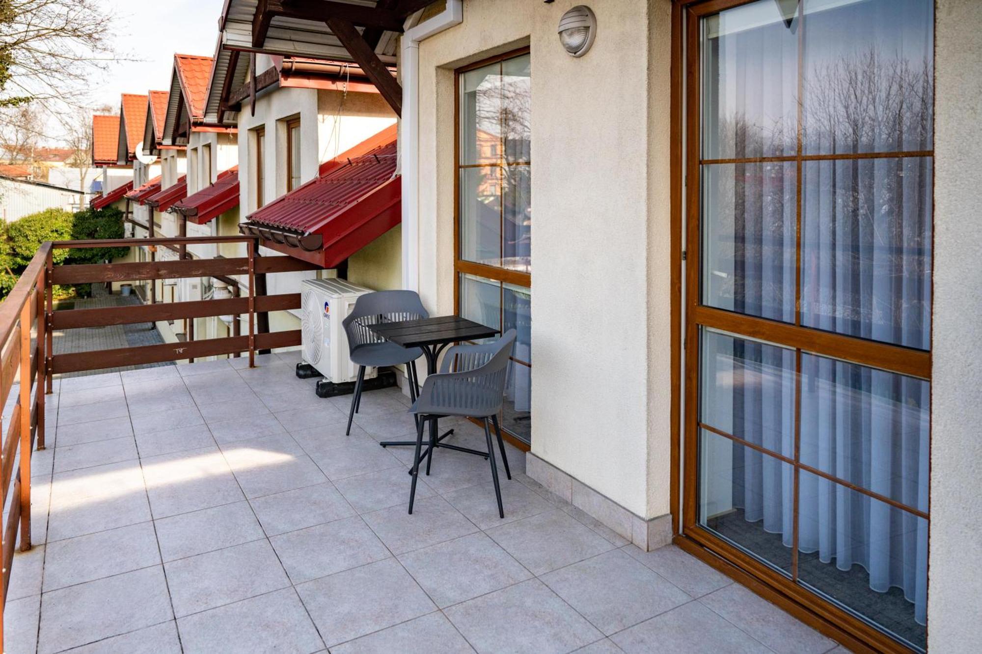 Hotel Duet Chelm Ngoại thất bức ảnh