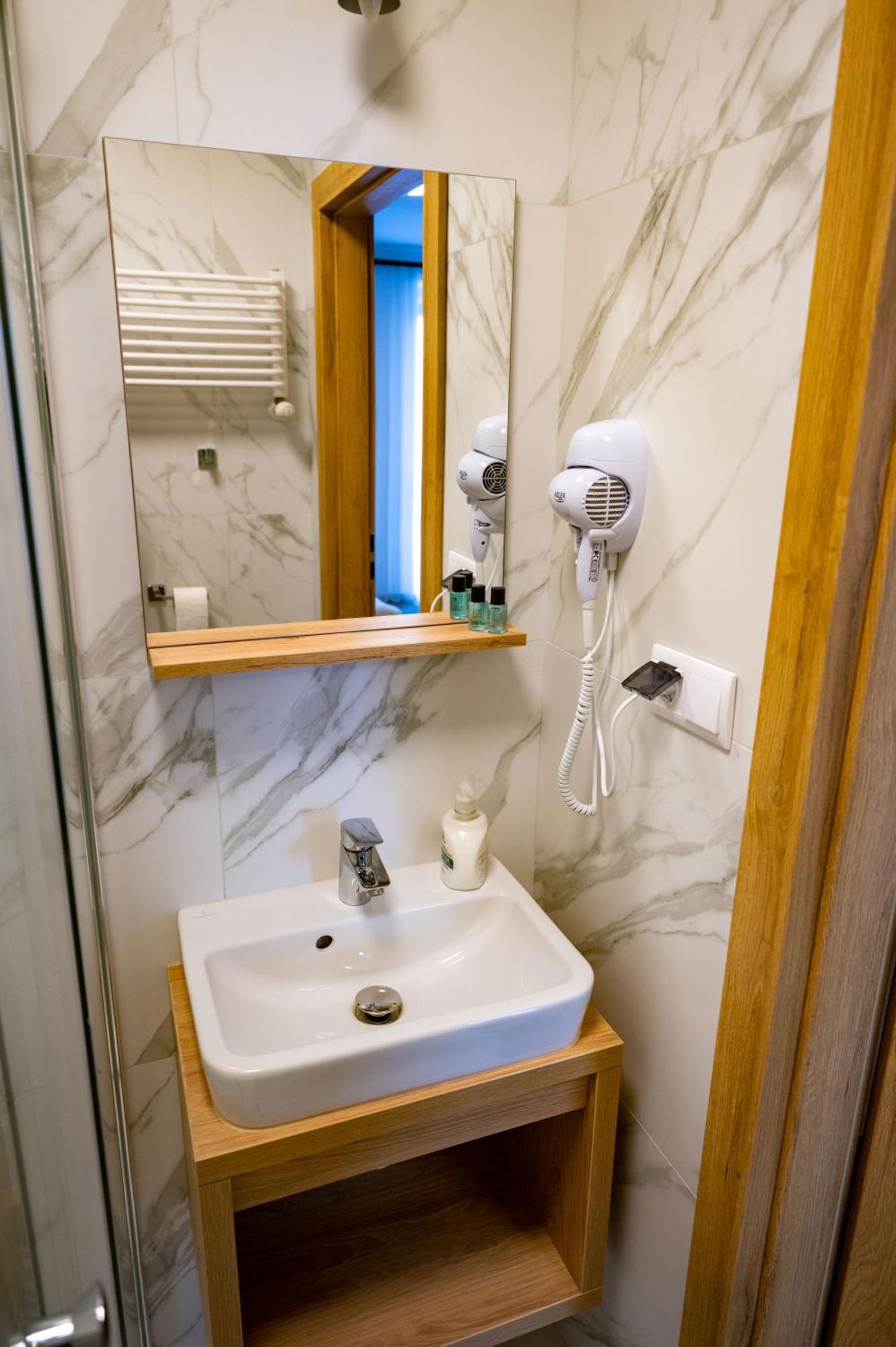 Hotel Duet Chelm Ngoại thất bức ảnh